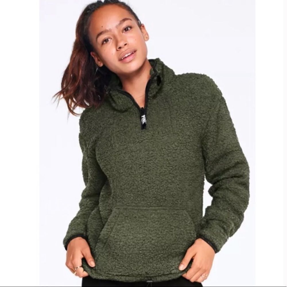 ✨ VICTORIA SECRET GREEN SHERPA Sweater✨